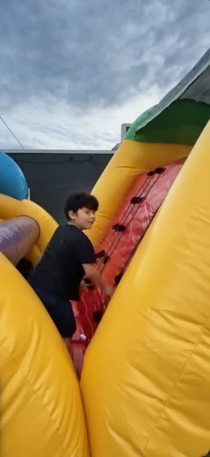 obstacle course bounce house